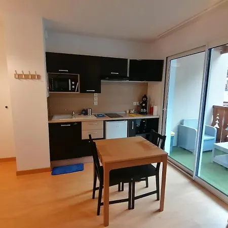 Avec Balcon, Appartamento *